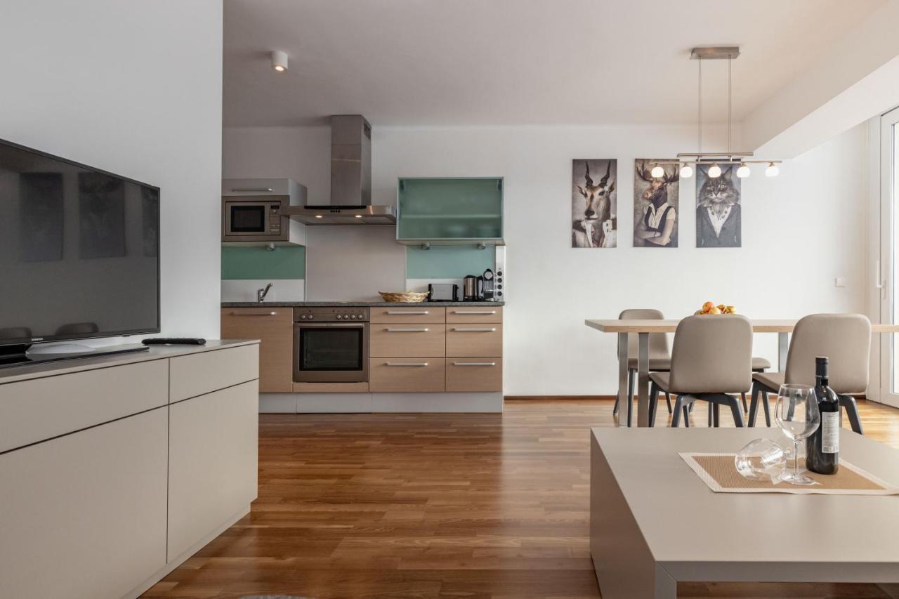 Apartments Schluga 헤르마고 외부 사진