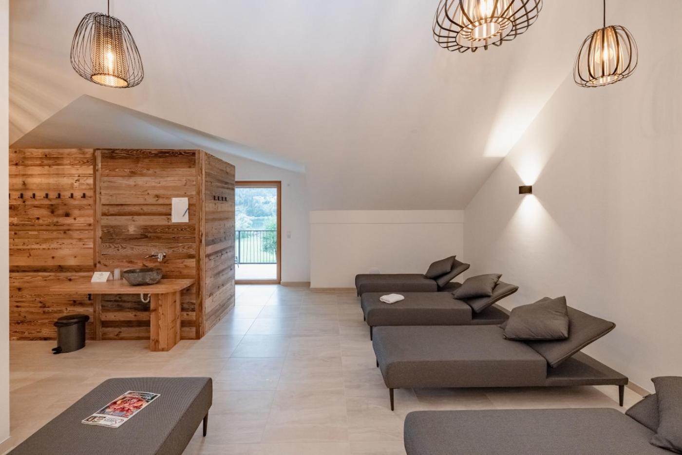 Apartments Schluga 헤르마고 외부 사진