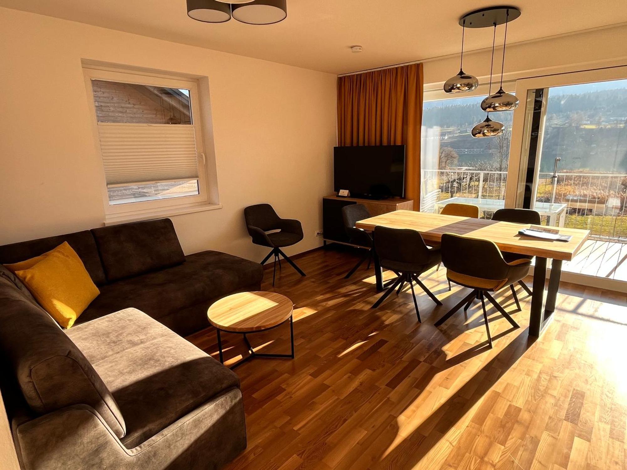 Apartments Schluga 헤르마고 외부 사진